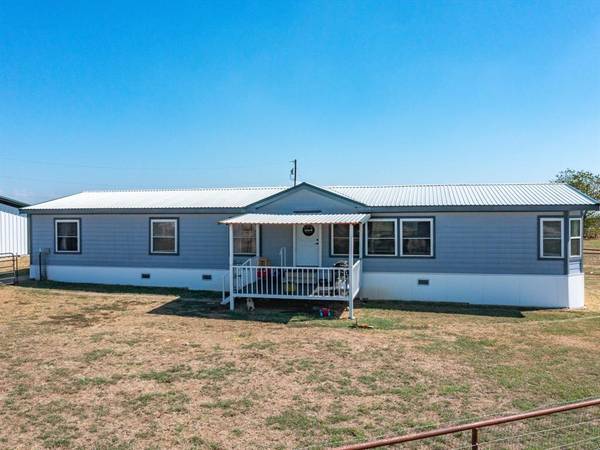 278 County Road 1793,  Sunset,  TX 76270