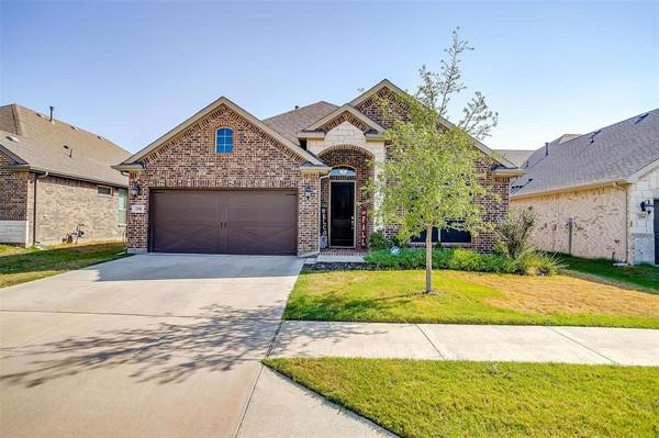 208 Gill Point Lane,  Aledo,  TX 76008