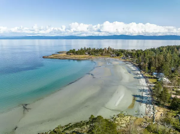 Hornby Island, BC V0R 1Z0,7830 Anderson Dr