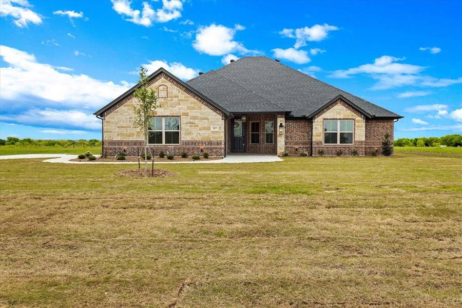 317 Olde Knoll Place, Rio Vista, TX 76093