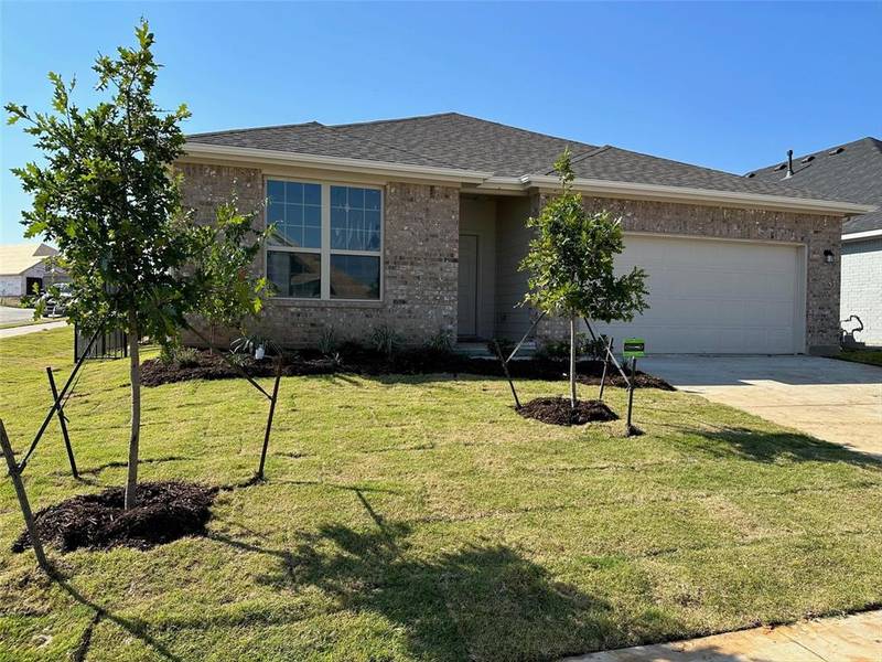 8201 Cheetah Path, Godley, TX 76044