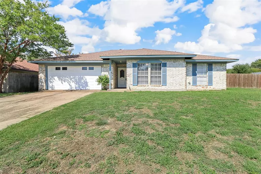 14511 Seminole Street, Balch Springs, TX 75180