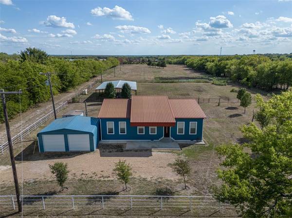 8411 County Road 3602, Quinlan, TX 75474