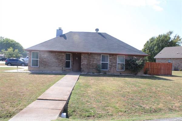 102 Pecan Circle,  Trenton,  TX 75490