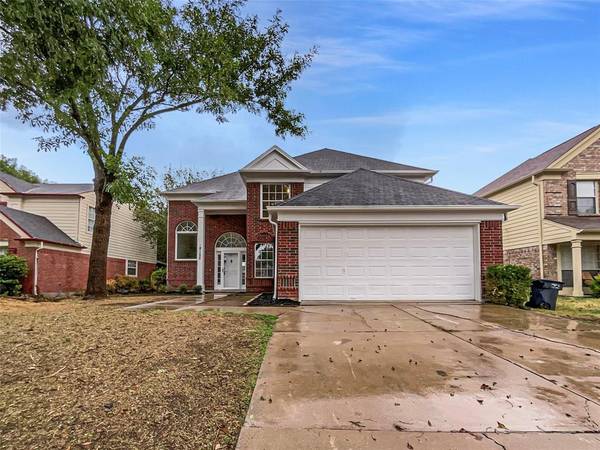 8125 Cloverglen Lane, Fort Worth, TX 76123