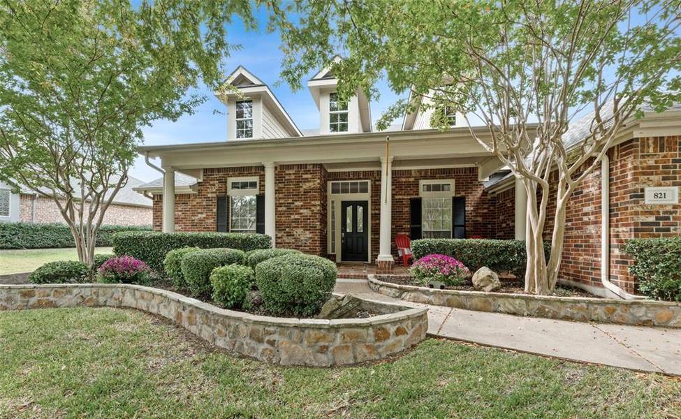 821 Fall Creek, Grapevine, TX 76051