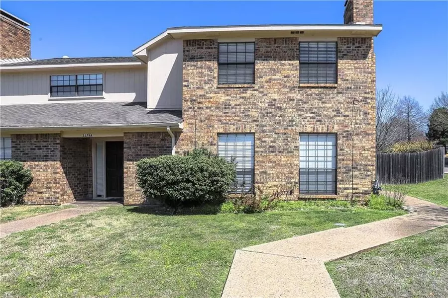 2179 Southern Place #B, Carrollton, TX 75006