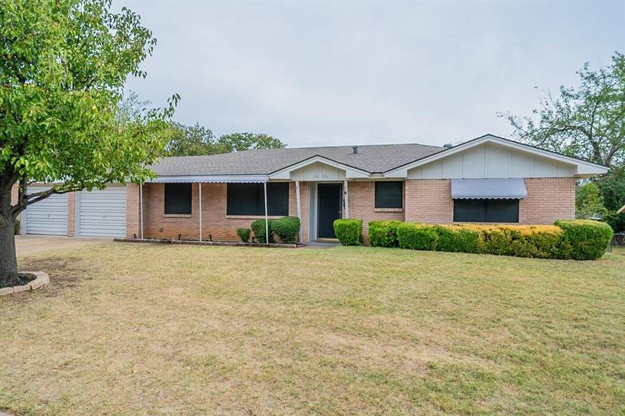 1436 Brookside Drive, Hurst, TX 76053