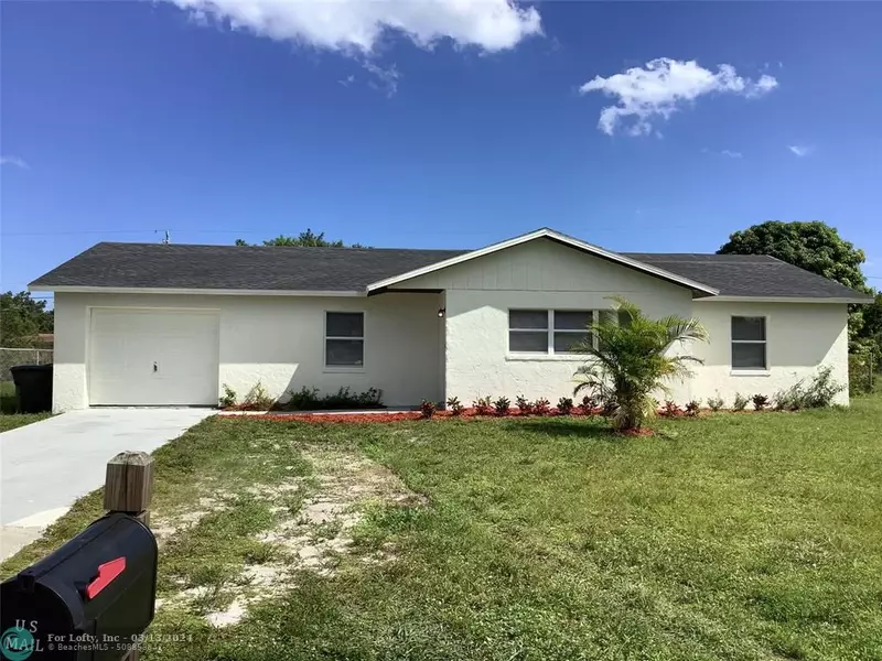 2540 Mohawk Ave, Fort Pierce, FL 34946