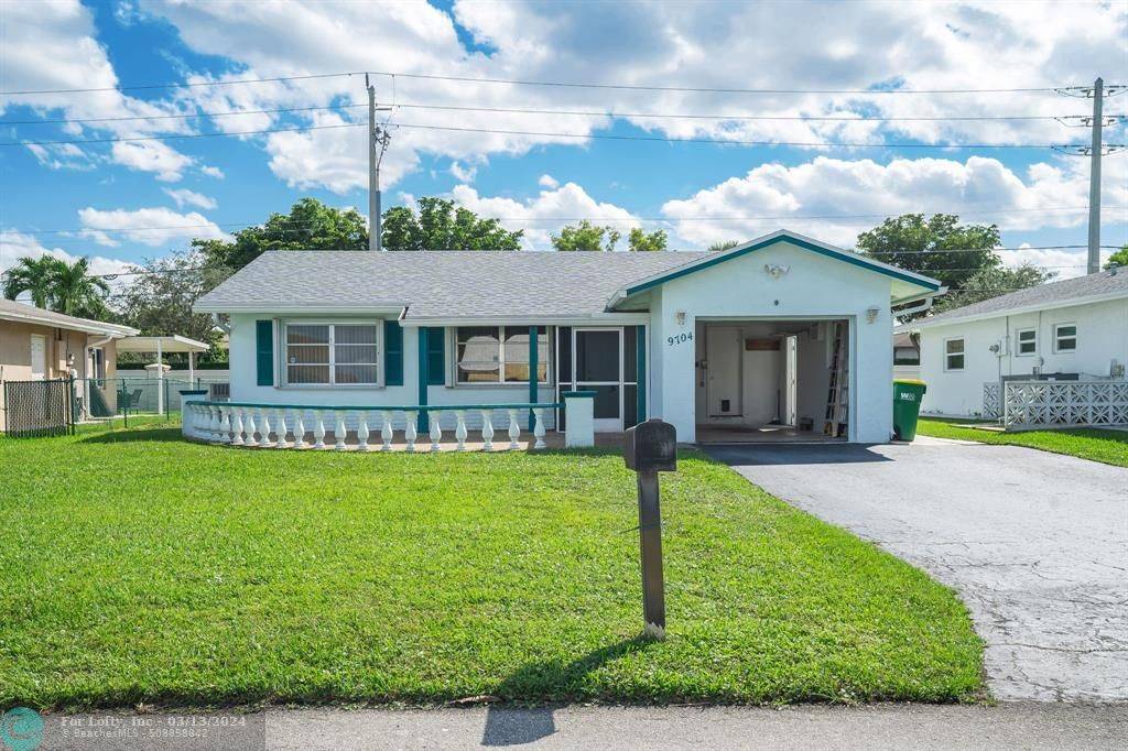 9704 NW 70th St, Tamarac, FL 33321