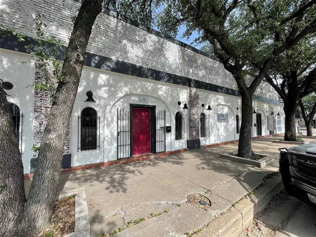 Abilene, TX 79602,318 For Sale Chestnut Street