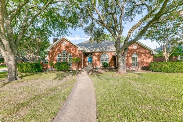 3301 Morning Glory Way, Richardson, TX 75082