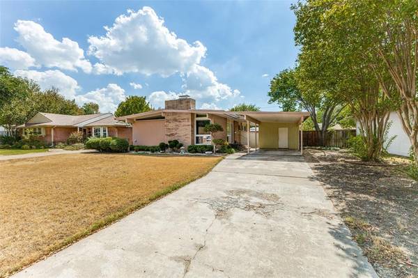 611 Sherwood Drive, Richardson, TX 75080