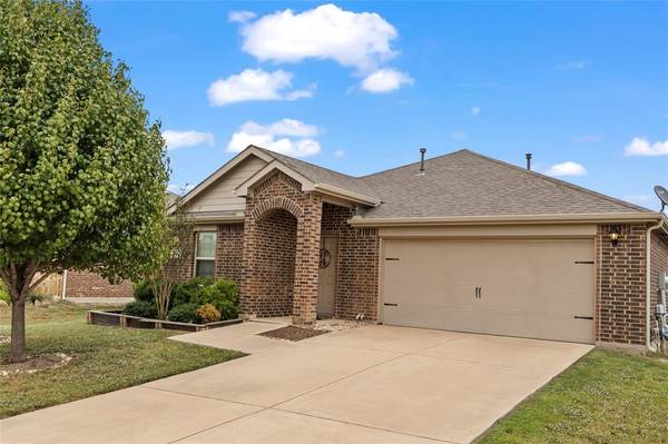 1303 Savannah Ridge Drive, Princeton, TX 75407