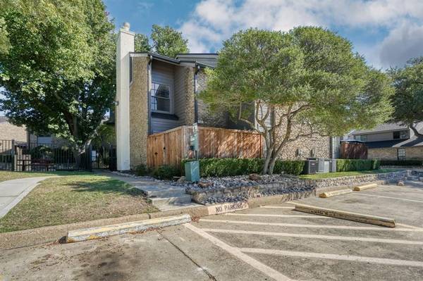 333 Melrose Drive #2A, Richardson, TX 75080