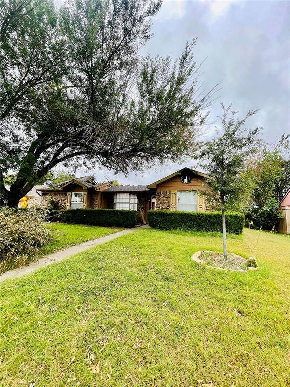 1210 High Country Drive, Garland, TX 75041