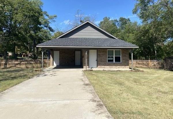 3044 Bonham Street,  Paris,  TX 75460