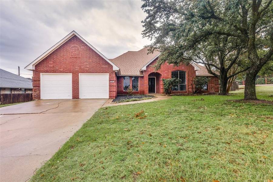 100 NE Mcalister Road, Burleson, TX 76028