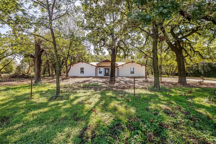 502 Ward Lane, Burleson, TX 76028