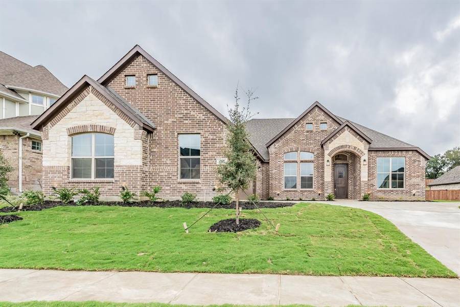 137 Fairweather Drive, Burleson, TX 76028