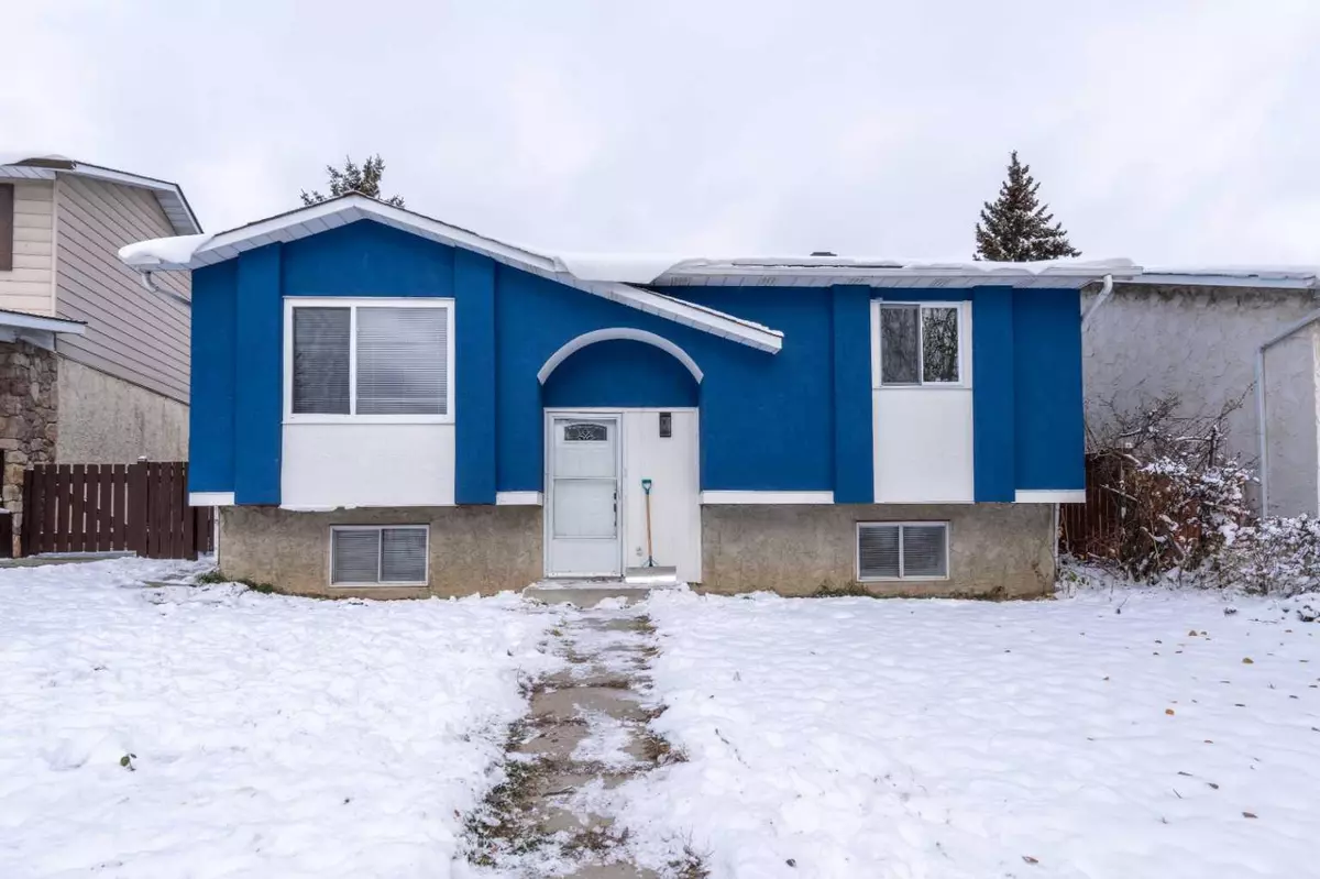 Calgary, AB T1Y 2Y3,136 Rundlecairn Rise NE