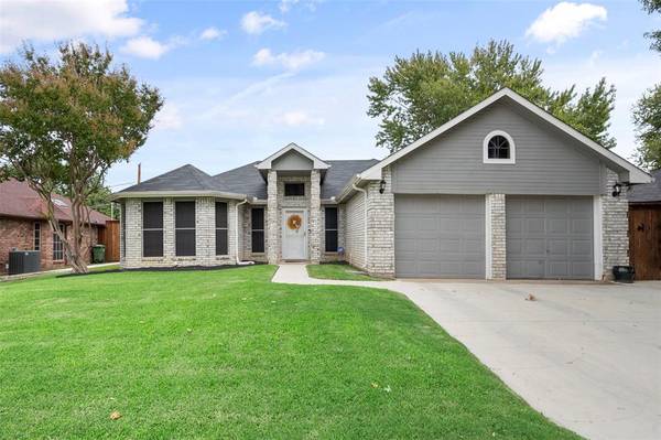 6707 Keeler Drive, Arlington, TX 76001