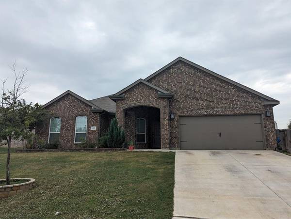 3705 Cecelia Lane, Forest Hill, TX 76140