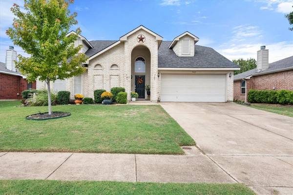 3425 Charing Cross Road, Midlothian, TX 76065