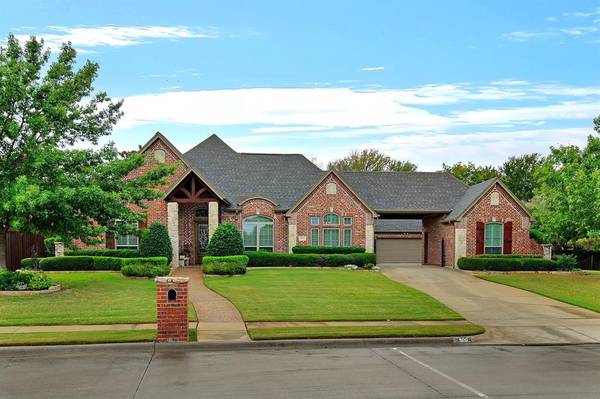 900 Meandering Woods Drive, Keller, TX 76248