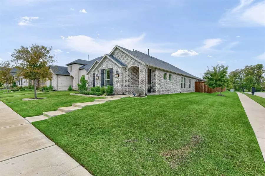 409 Mustang Draw Trail, Mckinney, TX 75071