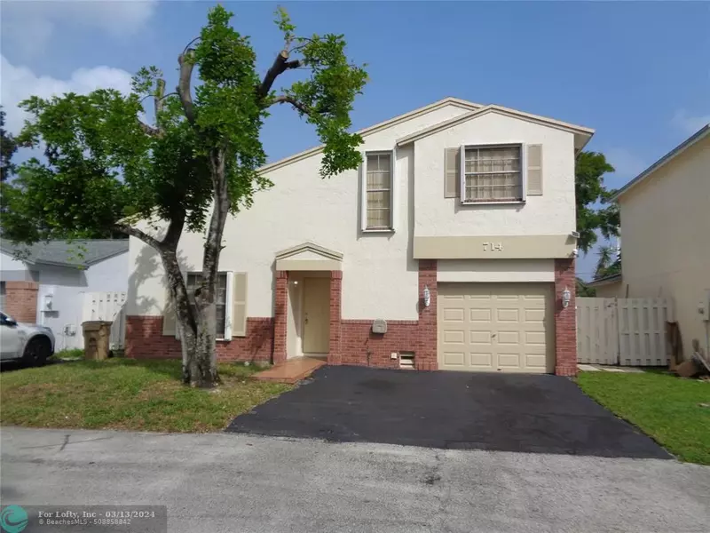 714 Cumberland Ter, Davie, FL 33325