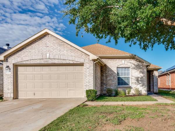 5439 San Patricio Drive, Grand Prairie, TX 75052