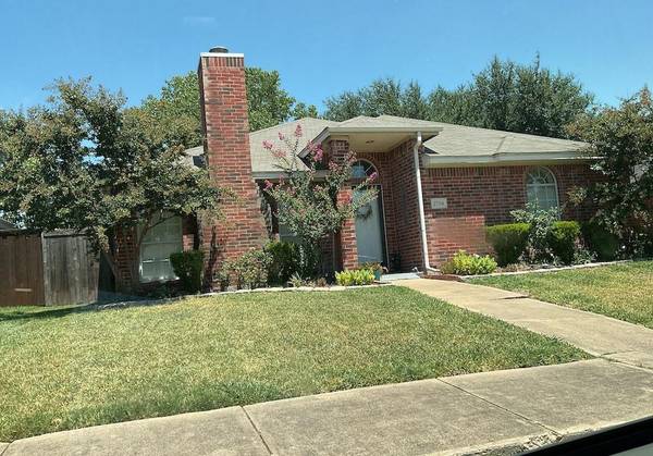 2704 Spring Rain Drive, Mesquite, TX 75181