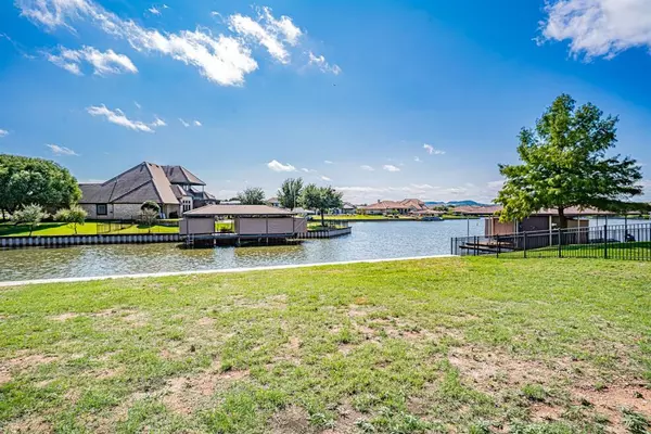 Granbury, TX 76048,1514 Pebble Bay Court