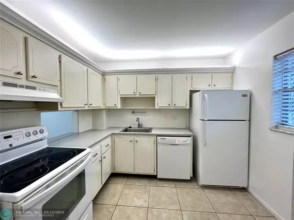 Hollywood, FL 33024,351 Cambridge Rd  #102