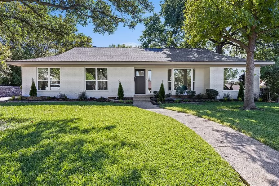 3821 Wren Avenue, Fort Worth, TX 76133