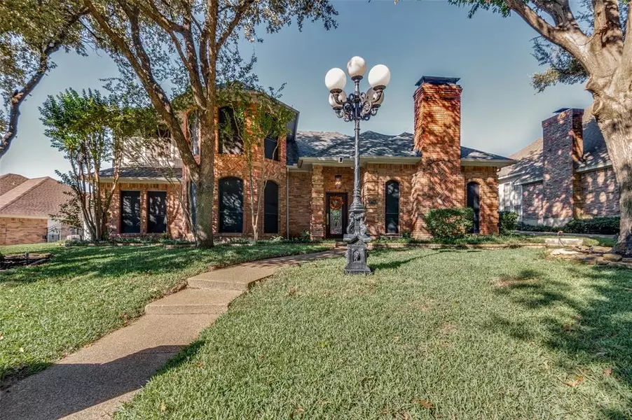 4218 Oak Springs Drive, Arlington, TX 76016