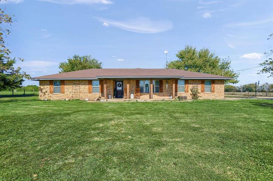 13828 NW State Highway 11, Whitewright, TX 75491