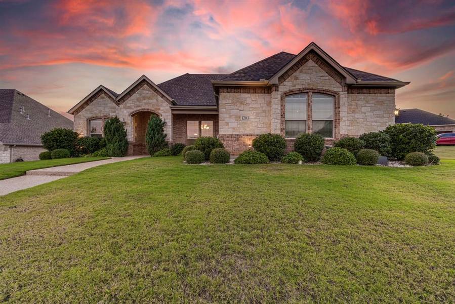 1203 Delaware Drive, Mansfield, TX 76063