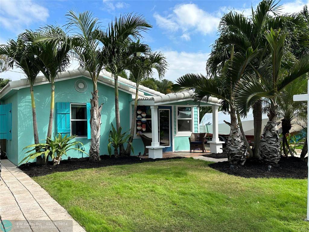 2728 NE 6th Ln, Wilton Manors, FL 33334