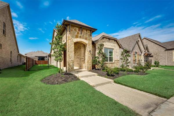 4222 Whispering Willow Way, Arlington, TX 76005