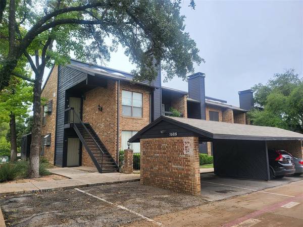 Dallas, TX 75231,7525 Holly Hill Drive #35