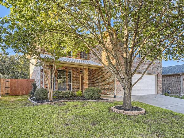 2720 Evening Shade Drive, Fort Worth, TX 76131