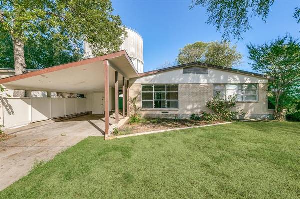 2523 Costa Mesa Drive, Dallas, TX 75228