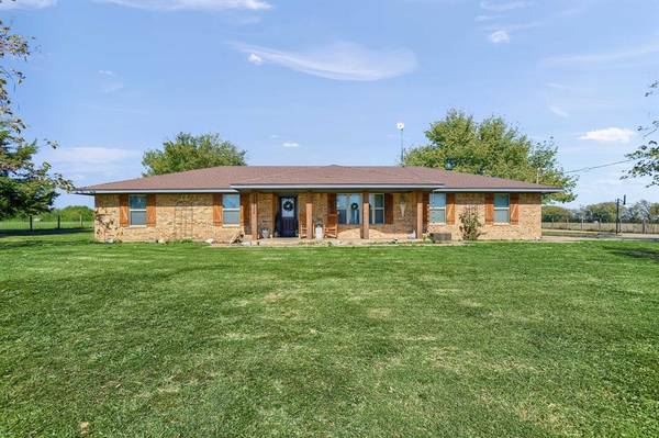 13828 NW State Highway 11, Whitewright, TX 75491