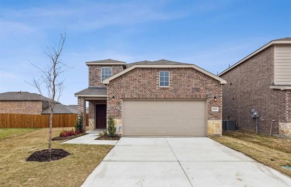 2001 Henrietta Drive, Forney, TX 75126