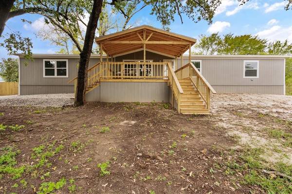 710 Monticello Drive,  Springtown,  TX 76082