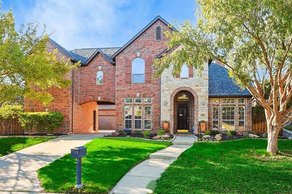 809 Camelot Court, Highland Village, TX 75077