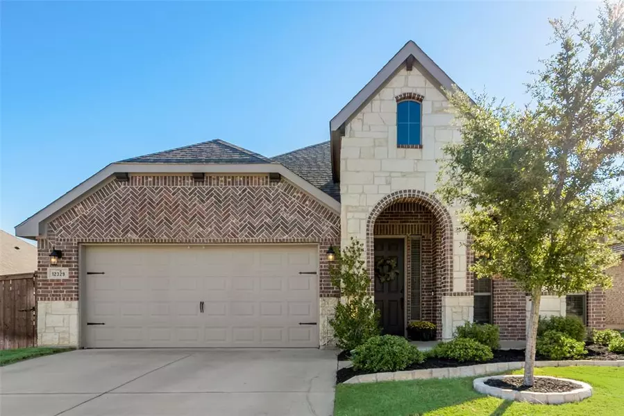 12329 Cedar Knoll Drive, Fort Worth, TX 76028