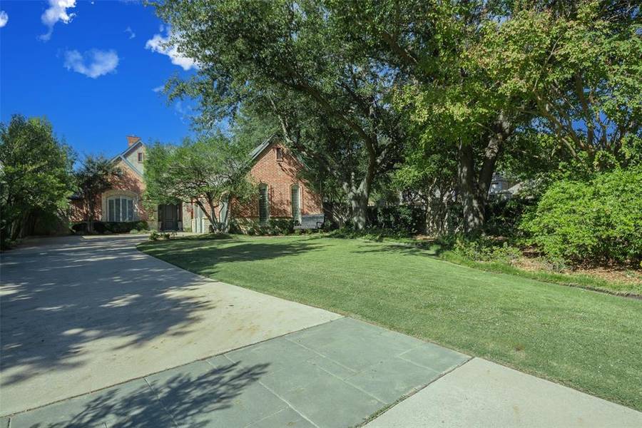 14757 Celestial Place, Addison, TX 75254